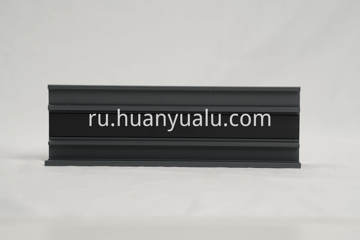 Thermal insulation profiles